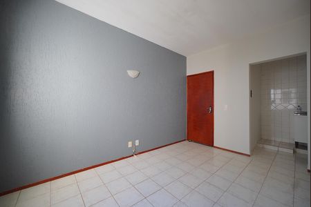 Sala de apartamento para alugar com 2 quartos, 50m² em Serraria, São José