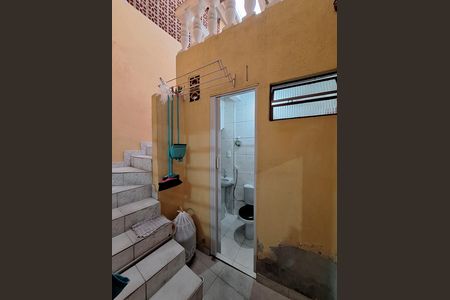 Casa para alugar com 125m², 2 quartos e 2 vagas Casa para alugar com 125m², 2 quartos e 2 vagasBanheiro de serviço