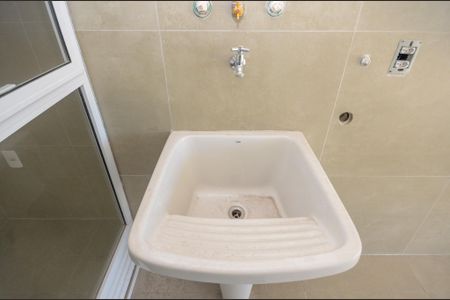 Área de serviço de apartamento à venda com 2 quartos, 70m² em Parque Sao Domingos, São Paulo