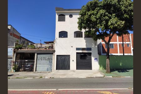 Fachada de casa à venda com 4 quartos, 450m² em Conceição, Diadema