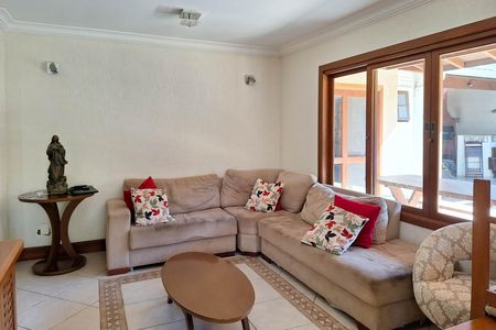 Casa à venda com 4 quartos, 350m² em Serra Grande, Niterói