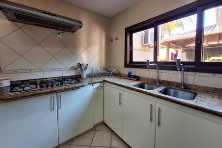 Cozinha de casa à venda com 4 quartos, 350m² em Serra Grande, Niterói