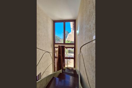 Casa à venda com 4 quartos, 350m² em Serra Grande, Niterói