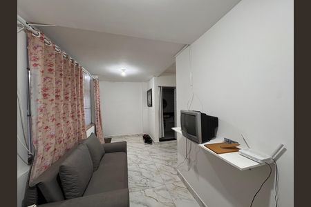 Casa à venda com 29m², 2 quartos e sem vaga Casa à venda com 29m², 2 quartos e sem vagaSala