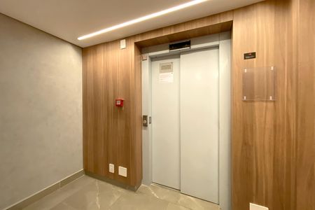 Área comum de apartamento para alugar com 1 quarto, 42m² em Santa Tereza, Belo Horizonte