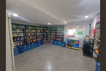 AREA COMUM SUPERMERCADO de apartamento para alugar com 2 quartos, 98m² em Costazul, Rio das Ostras
