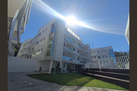 Apartamento para alugar com 2 quartos, 98m² em Costazul, Rio das Ostras