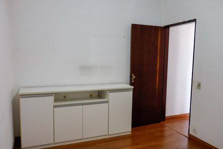 Quarto 1 de casa para alugar com 2 quartos, 115m² em Bela Vista, Osasco