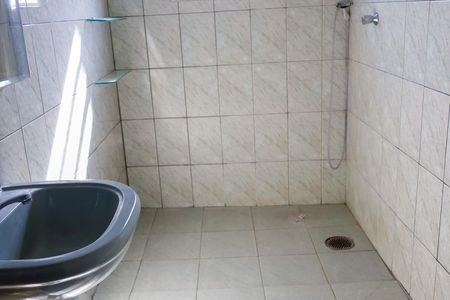 Casa para alugar com 115m², 2 quartos e 1 vaga Casa para alugar com 115m², 2 quartos e 1 vagaBanheiro
