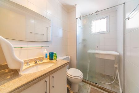 Apartamento à venda com 130m², 3 quartos e 3 vagasBanheiro do Quarto 1