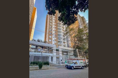 Apartamento à venda com 130m², 3 quartos e 3 vagasFachada e portaria