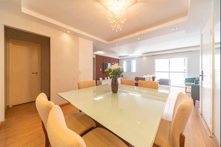 Apartamento à venda com 130m², 3 quartos e 3 vagasSala