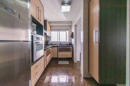 Apartamento à venda com 130m², 3 quartos e 3 vagasCopa e Cozinha 