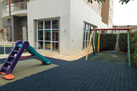 Apartamento à venda com 130m², 3 quartos e 3 vagasÁrea comum - Playground