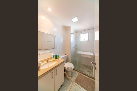 Apartamento à venda com 130m², 3 quartos e 3 vagasBanheiro do Quarto 1