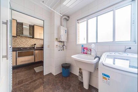 Apartamento à venda com 130m², 3 quartos e 3 vagasÁrea de Serviço