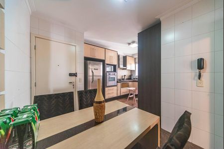 Apartamento à venda com 130m², 3 quartos e 3 vagasCopa e Cozinha 