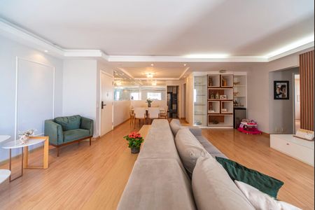 Apartamento à venda com 130m², 3 quartos e 3 vagasSala