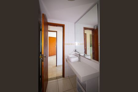 Apartamento para alugar com 68m², 2 quartos e 1 vaga Apartamento para alugar com 68m², 2 quartos e 1 vagaBanheiro