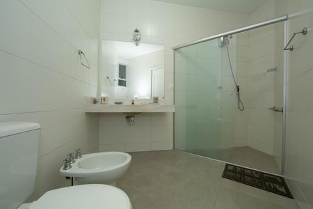 BANHEIRO de apartamento para alugar com 2 quartos, 60m² em Centro, Belo Horizonte