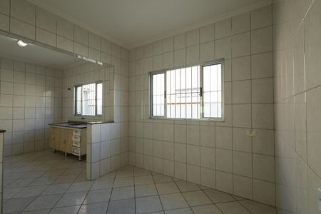 Casa para alugar com 250m², 4 quartos e 2 vagas