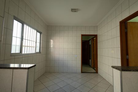 Casa para alugar com 250m², 4 quartos e 2 vagas
