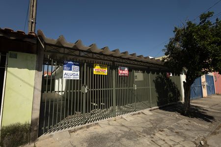 Casa para alugar com 4 quartos, 250m² em Parque Meia Lua, Jacareí