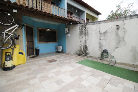 Quintal de casa para alugar com 2 quartos, 130m² em Curicica, Rio de Janeiro