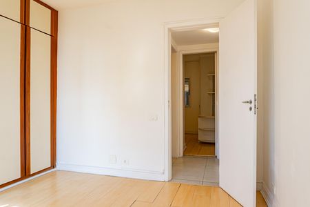 Apartamento para alugar com 74m², 2 quartos e 1 vaga