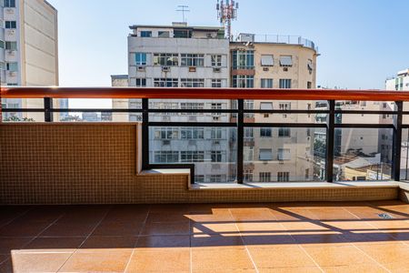 Apartamento para alugar com 74m², 2 quartos e 1 vaga