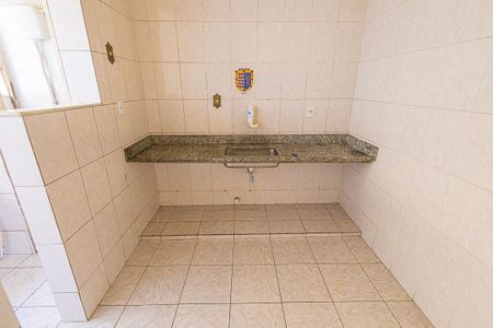 cozinha de apartamento para alugar com 3 quartos, 77m² em Vila Cloris, Belo Horizonte
