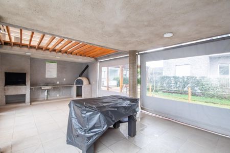 Apartamento à venda com 46m², 2 quartos e 1 vaga Apartamento à venda com 46m², 2 quartos e 1 vagaÁrea comum - Churrasqueira