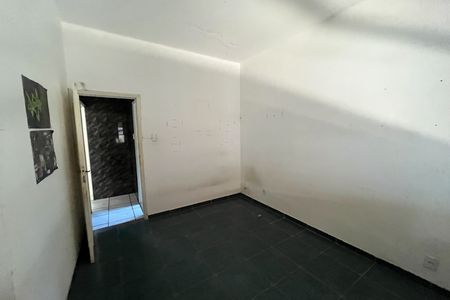 Casa à venda com 700m², 3 quartos e 3 vagas Casa à venda com 700m², 3 quartos e 3 vagasQuarto 1