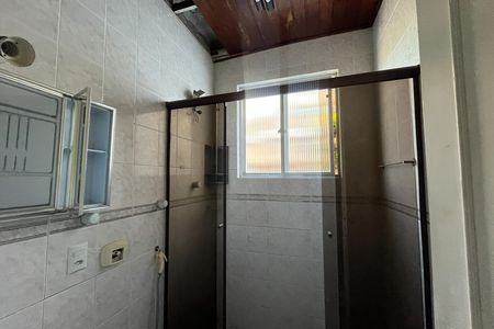Casa à venda com 700m², 3 quartos e 3 vagas Casa à venda com 700m², 3 quartos e 3 vagasBanheiro