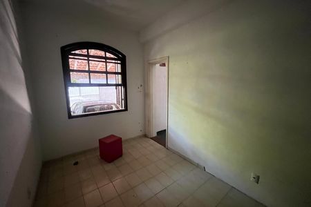 Casa à venda com 700m², 3 quartos e 3 vagas Casa à venda com 700m², 3 quartos e 3 vagasQuarto 2