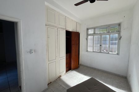 Casa à venda com 700m², 3 quartos e 3 vagas Casa à venda com 700m², 3 quartos e 3 vagasQuarto 3