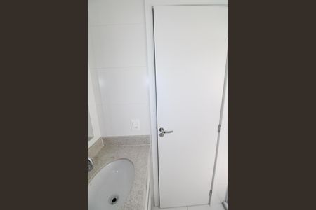 Banheiro da Suíte de apartamento para alugar com 1 quarto, 78m² em Parque Residencial Aquarius, São José dos Campos