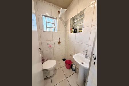 Casa à venda com 109m², 3 quartos e 3 vagasBanheiro Social do Salão
