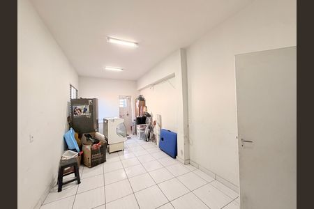 Casa à venda com 109m², 3 quartos e 3 vagasSalão ao lado com banheiro