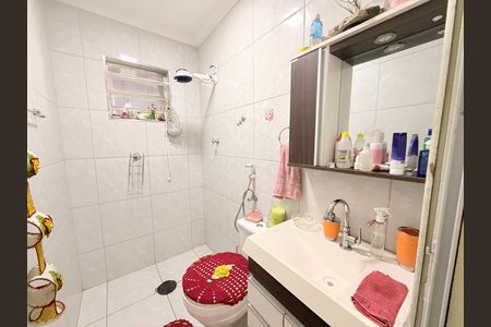 Casa à venda com 109m², 3 quartos e 3 vagasBanheiro Social