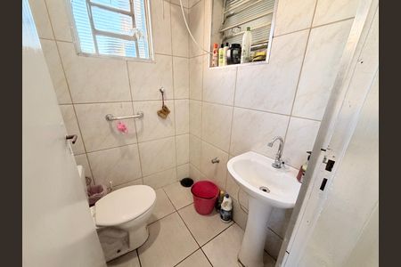 Casa à venda com 109m², 3 quartos e 3 vagasBanheiro Social do Salão