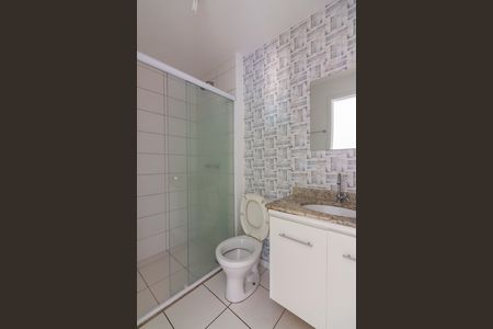 Banheiro de apartamento para alugar com 2 quartos, 57m² em Umuarama, Osasco