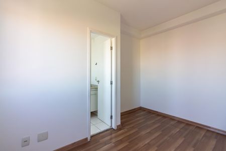 Suíte  de apartamento para alugar com 2 quartos, 57m² em Umuarama, Osasco