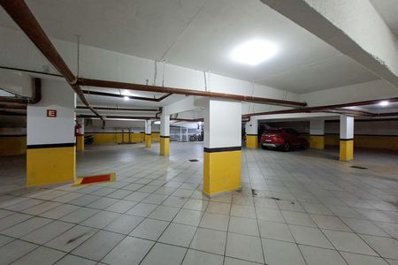 Apartamento para alugar com 80m², 2 quartos e 1 vaga Apartamento para alugar com 80m², 2 quartos e 1 vagaGaragem