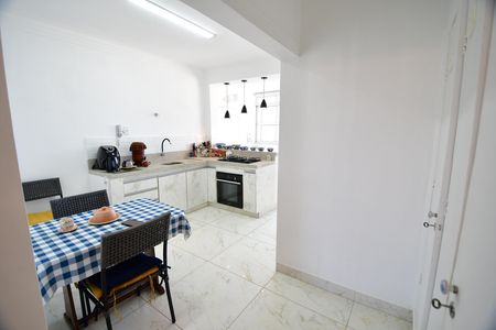 Apartamento à venda com 156m², 3 quartos e sem vagaCozinha