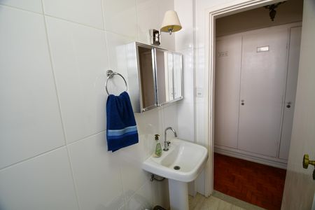 Apartamento à venda com 156m², 3 quartos e sem vagaBanheiro 1
