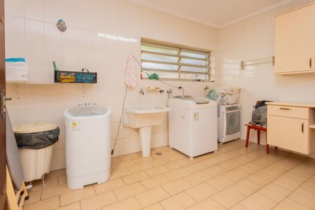 Área de Serviço de casa à venda com 3 quartos, 790m² em Jardim Santa Helena, São Paulo