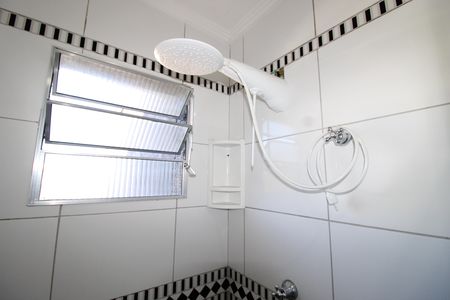 Casa à venda com 84m², 2 quartos e 2 vagasBanheiro Suíte 2