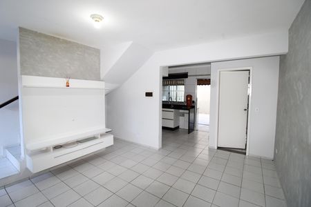 Sala de casa à venda com 2 quartos, 84m² em Jardim Helena, São Paulo