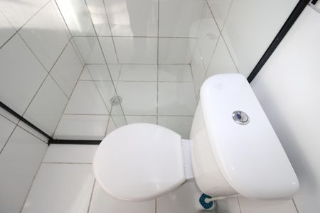 Casa à venda com 84m², 2 quartos e 2 vagasBanheiro Suíte 1